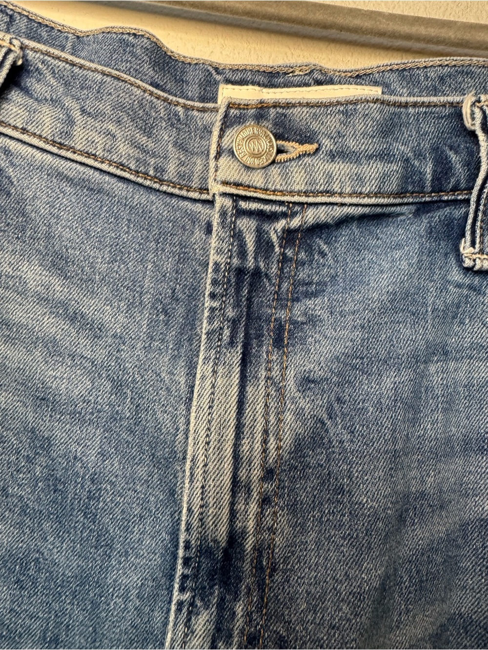 MOTHER Superior The Dodger Flood Cuff Jeans in the "Toil and Trouble" - Picture 4 of 12